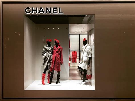 chanel saks new york|chanel boutique saks fifth avenue.